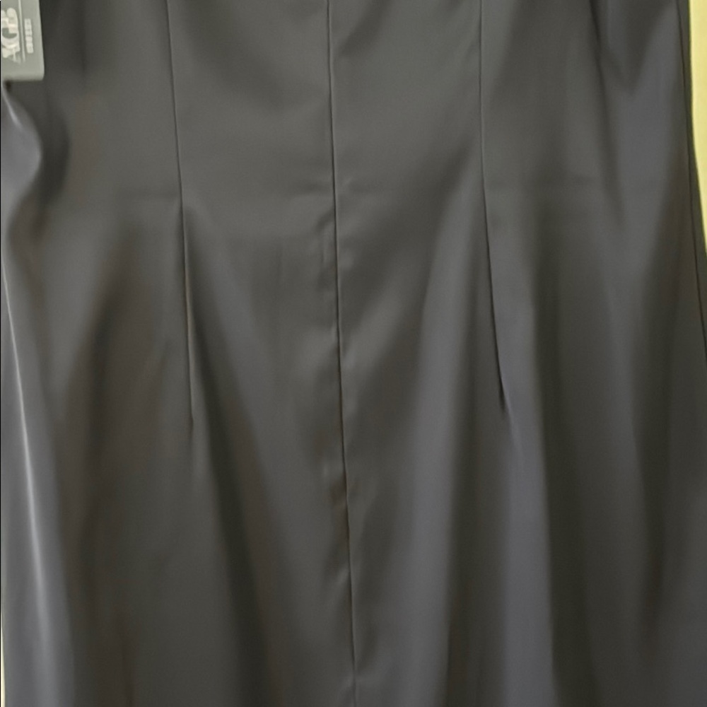 AGB Dress Black Sleeveless Midi in Size 14 NWT - Picture 10 of 12
